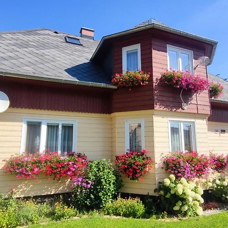 Holiday Home Moldava Екстериор снимка