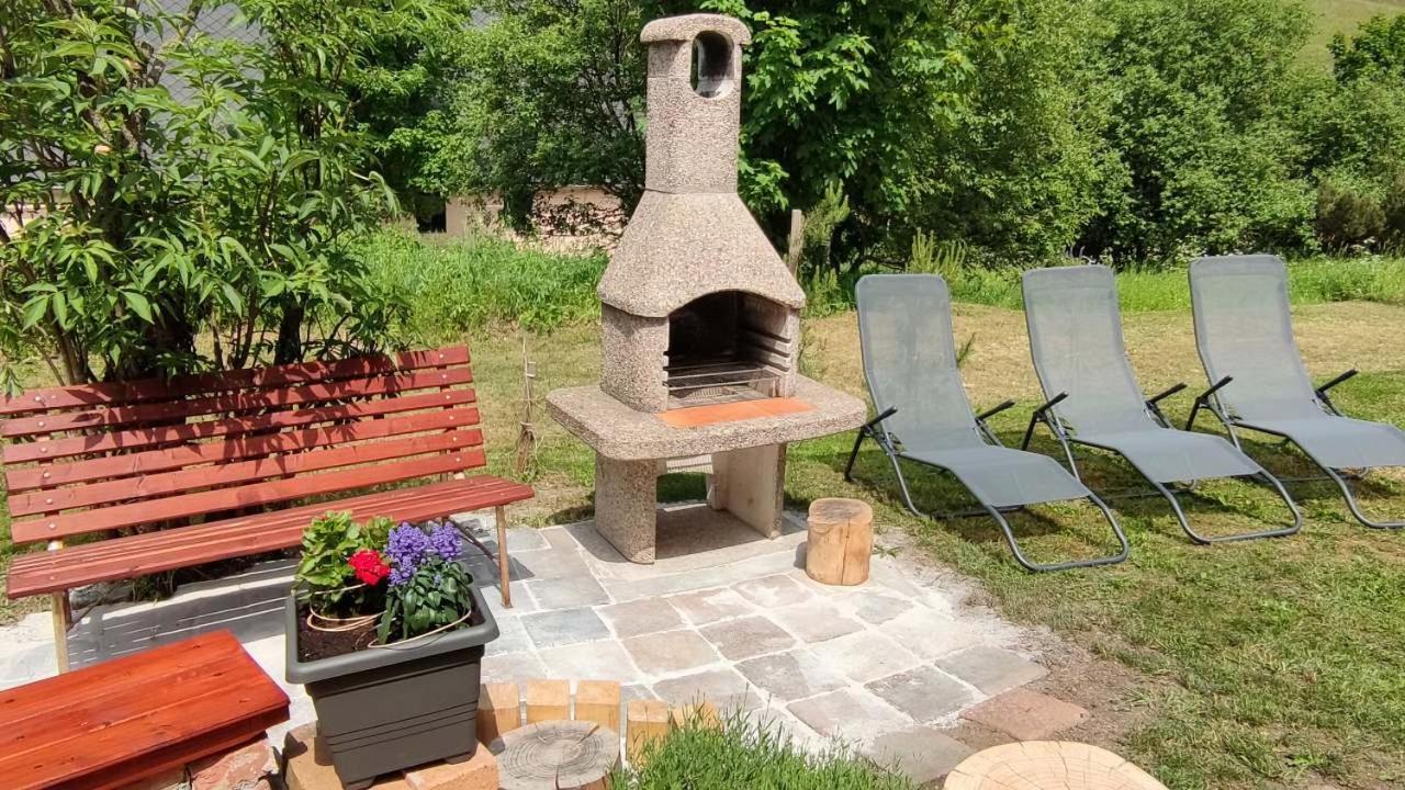 Holiday Home Moldava Екстериор снимка